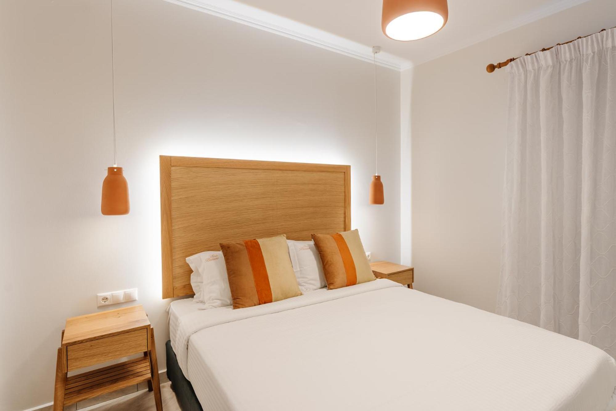 Sea Breeze Hotel & Apartments Айос-Гордіос Екстер'єр фото